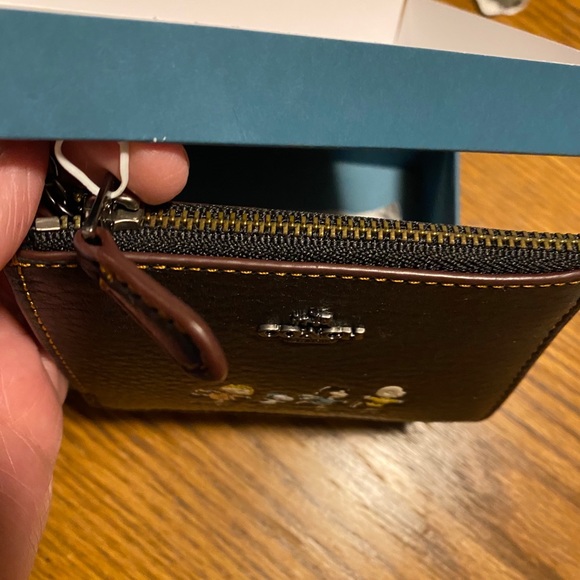 COPY - Coach snoopy and friends ID / coin purse - Picture 4 of 6